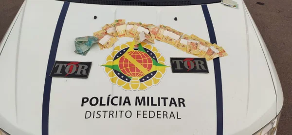 dinheiro falso