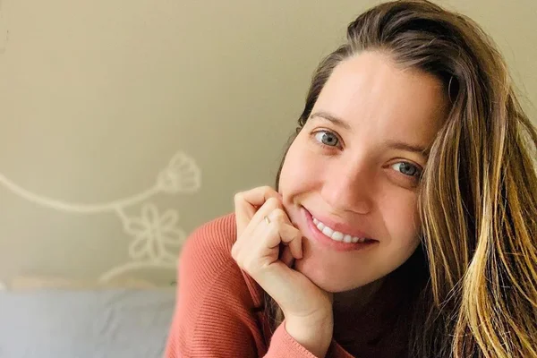 Grávida, Nathália Dill revela sexo do bebê e possível nome da criança