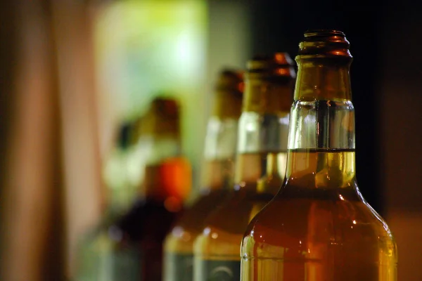 Homem é preso suspeito de dar cachaça com veneno para vizinho beber