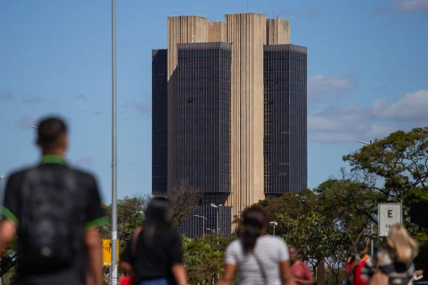 vista do prédio do banco central e ruas no entorno - Metrópoles