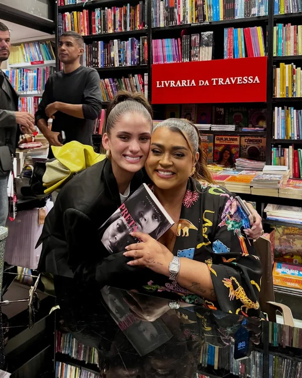 Carol Dieckmmann expõe oportunismo após morte de Preta: “Gente falsa” - destaque galeria