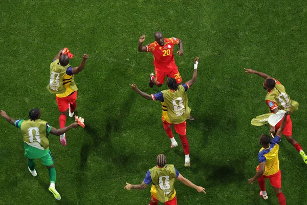 RD Congo derrota Uzbequistão e vai ao mata-mata da Copa pela 1ª vez - destaque galeria