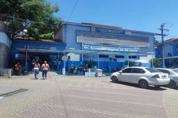 Homem é deixado morto na porta de pronto-socorro no Rio