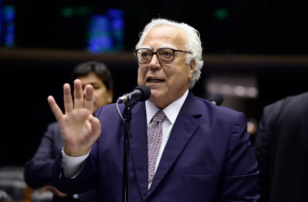 Deputado apresenta novo projeto de abuso de autoridade