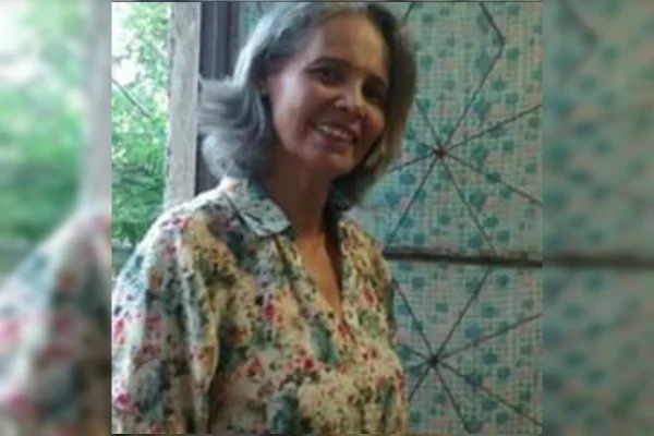 Compositora gospel morre após ser atingida por bala perdida dentro de casa