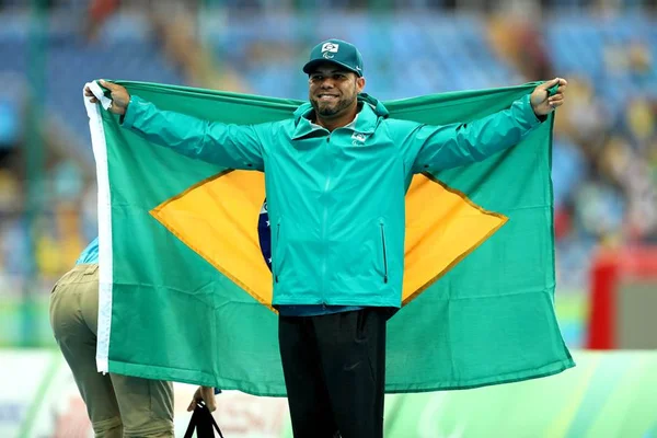 Claudiney dos Santos vence no disco e conquista 4º ouro do Brasil