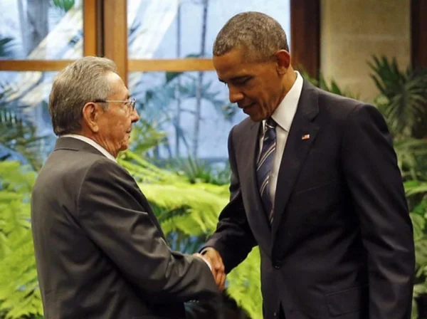 Encontro histórico. Raúl Castro recebe Barack Obama em Cuba