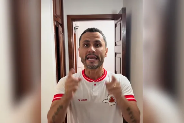 Cleitinho quebra silêncio com críticas a boicote político e a privilégios
