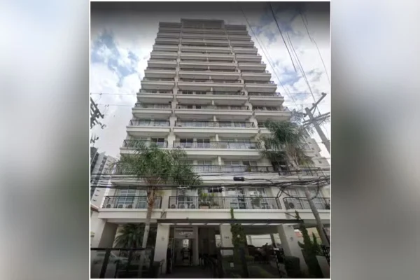 Imagem colorida mostra prédio no bairro de Indianópolis, na zona sul de São Paulo, onde fica a sede do PRTB - Metrópoles