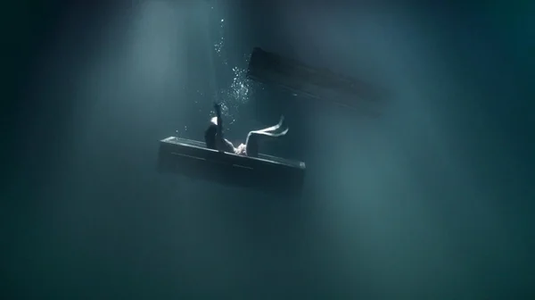 Cena de “O Outro Lado do Paraíso” vira piada na web e gera polêmica