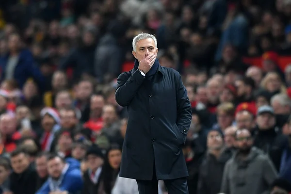 No reencontro com United, Mourinho sofre 1ª derrota no Tottenham