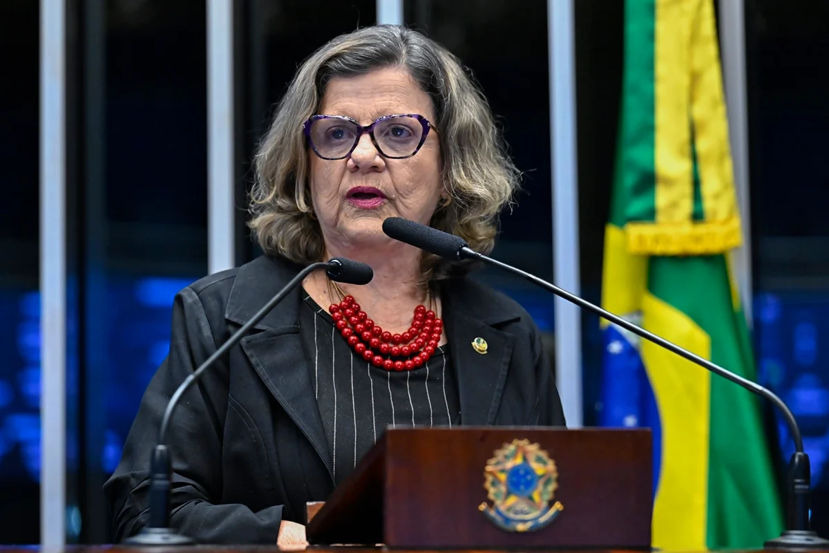 Plenário do Senado Federal durante sessão deliberativa ordinária. Período do expediente.
Em discurso, à tribuna, senadora Teresa Leitão (PT-PE).
Foto: Waldemir Barreto/Agência Senado Plenário do Senado Federal durante sessão deliberativa ordinária. Período do expediente.
Em discurso, à tribuna, senadora Teresa Leitão (PT-PE).
Foto: Waldemir Barreto/Agência Senado