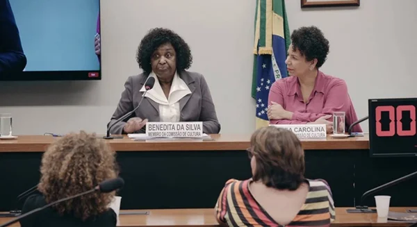 Foto colorida do documentário A Câmara - Metrópoles