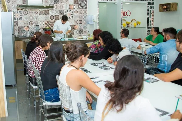 Oficina Seja Você o Chef ensina receitas de Páscoa no mês de abril
