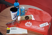 Itens do kit da Meia Maratona Metrópoles