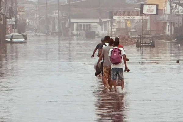 Sobe para 25 mil o total de pessoas desabrigadas e desalojadas em Alagoas - Metrópoles