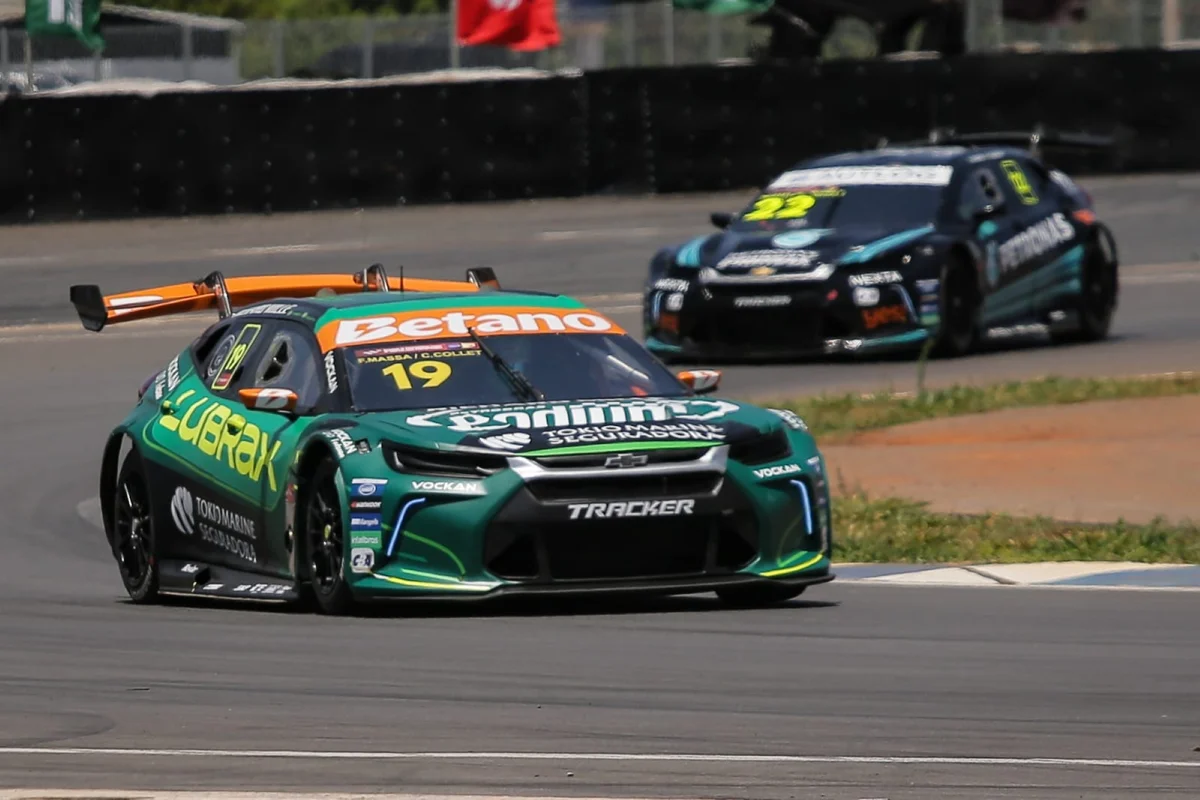 Gabriel Casagrande e Gabriel Robe lideram primeiro treino da Stock Car - imagem 1 Gabriel Casagrande e Gabriel Robe lideram primeiro treino da Stock Car - imagem 1