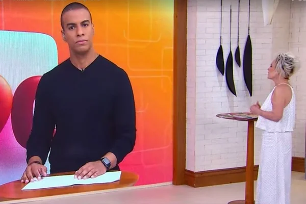 Thiago Oliveira jornalista da globo no Mais Voce