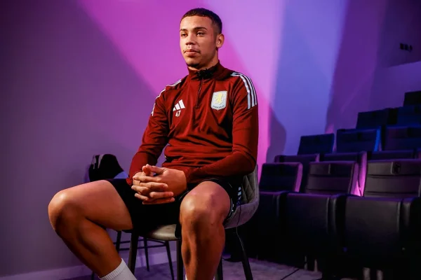 Ex-Grêmio, Alysson fala pela primeira vez como jogador do Aston Villa