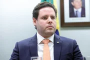 Após homenagem ao pai, Rodrigo Valadares destina emenda para escola com nome da avó - imagem 3 Após homenagem ao pai, Rodrigo Valadares destina emenda para escola com nome da avó - imagem 3