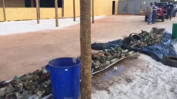 Ação retira meia tonelada de lixo do Lago Paranoá