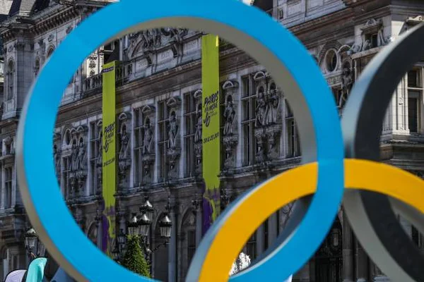 Governo britânico lidera movimento para tirar russos de Paris 2024