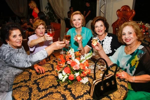 Afaf Mazjoub, Dulcina Moreira, Martha Moufarrege, Alda Correia e Marlene Gontijo Afaf Mazjoub, Dulcina Moreira, Martha Moufarrege, Alda Correia e Marlene Gontijo