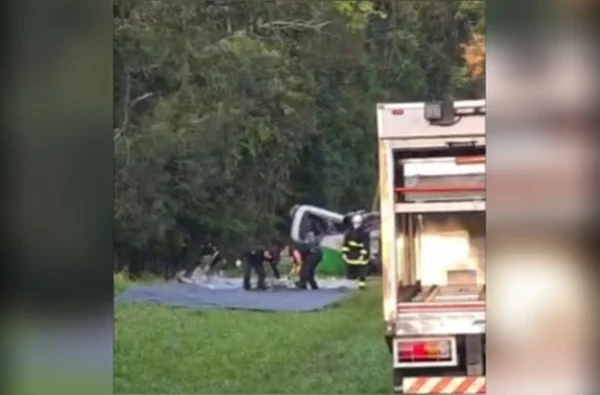 imagem colorida acidente 23 mortos parana