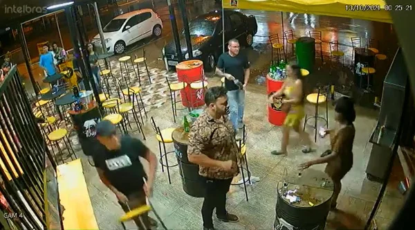 ex-policial se envolve em confusao em bar do DF