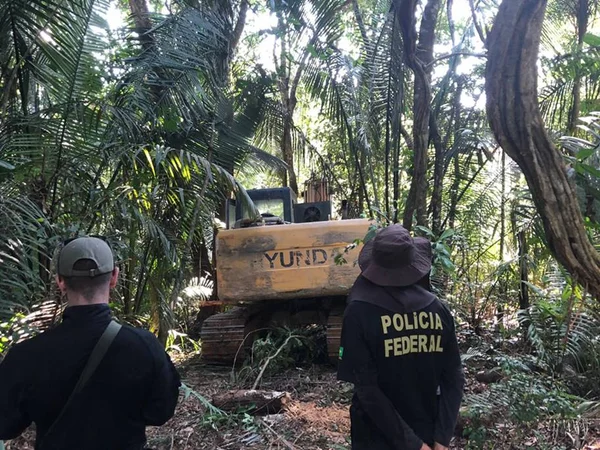 Polícia Federal troca tiros com garimpeiros ilegais em Altamira (PA)