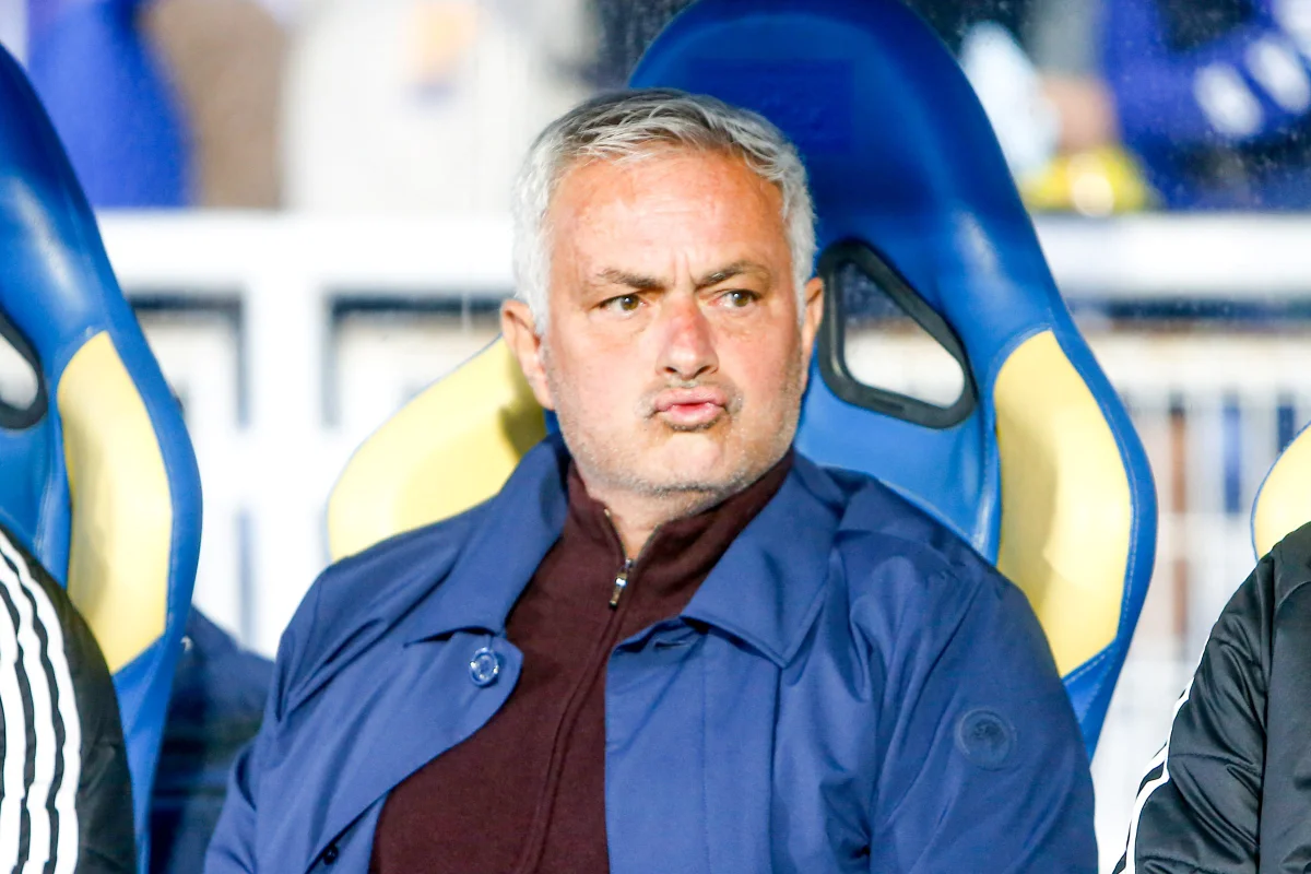 Mourinho alfineta Guardiola e chama período sabático de "fraqueza"