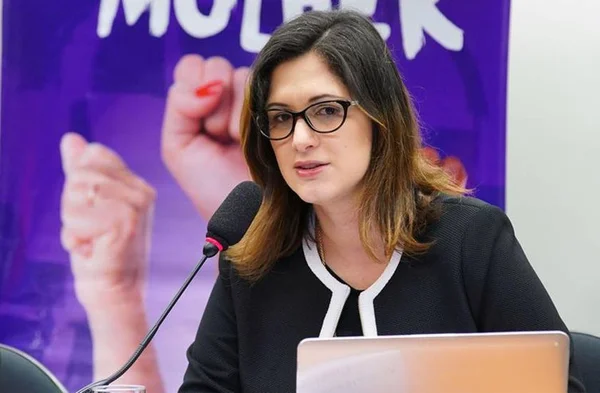 Nova secretária de Damares: combate à violência doméstica é prioridade