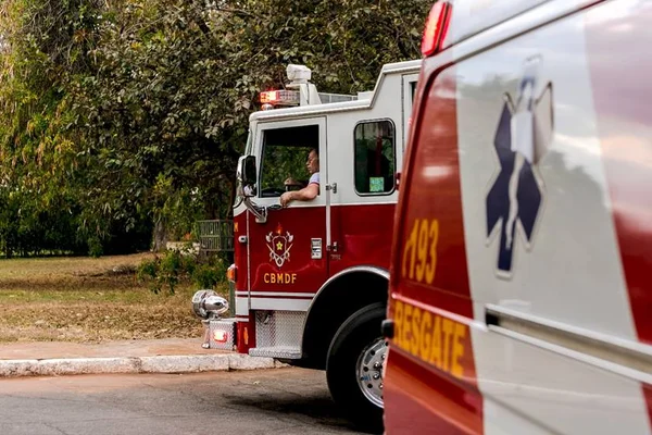 ambulância dos bombeiros