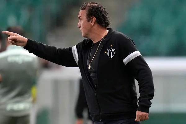 Cuca projeta Atlético-MG x Palmeiras em BH: “Fortes emoções, pode ter certeza”