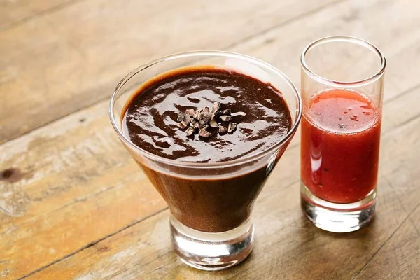 Aprenda a fazer uma mousse de doce de leite com apenas 2 ingredientes