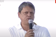 O governador de SP, Tarcísio de Freitas