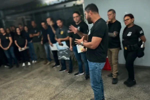 Polícia mira núcleo político do Comando Vermelho em megaoperação