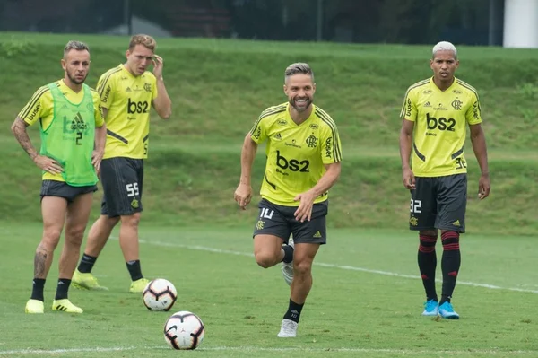 Fla faz último treino antes de embarcar para o Mundial de Clubes