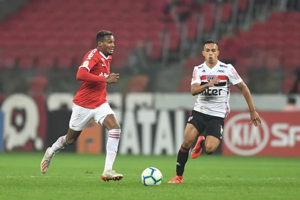 São Paulo x Internacional: onde assistir, horário e escalações