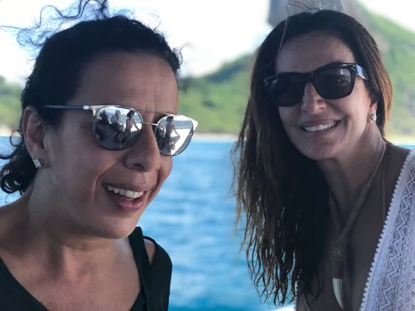 Marília Salomão comemora seu aniversário em Fernando de Noronha
