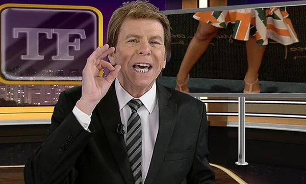 Nelson Rubens diz que Silvio Santos o convidou para o Fofocalizando