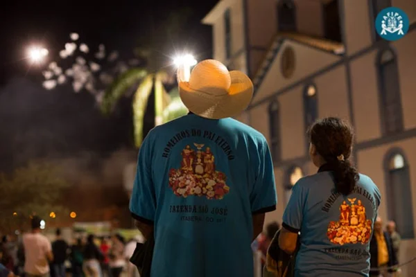 Dois fiéis morrem atropelados enquanto se dirigiam à festa católica
