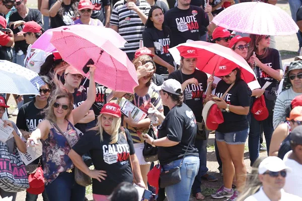 Paralisação pela 3ª parcela do reajuste de servidores