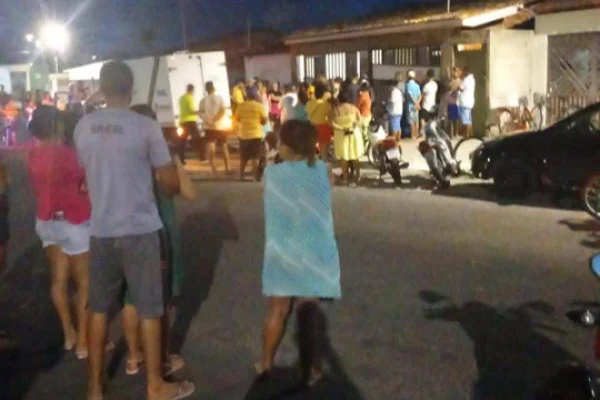 Imagem colorida de cena de crime