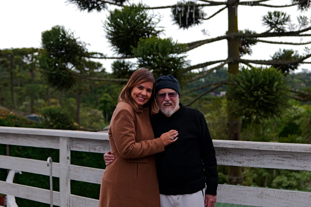 Renata Domingues, casada com o apresentador Carlos Alberto de Nóbrega Renata Domingues, casada com o apresentador Carlos Alberto de Nóbrega