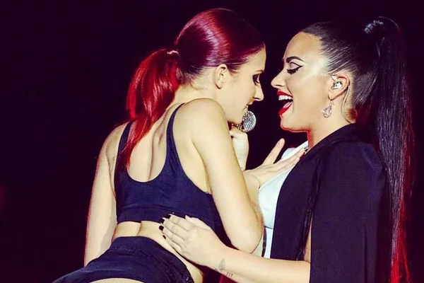 Dançarina acusada pela overdose de Demi Lovato se defende