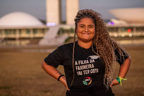 Nova presidente da Ubes, Jade Beatriz