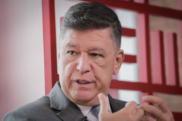 Senador Carlos Viana (Podemos-MG)
