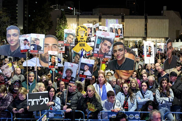 imagem colorida manifestacao pede corpos de refens em israel