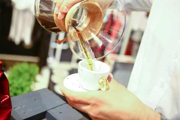 Café com arte, Q.U.A.D.R.A. Concept Store abre espaço gourmet